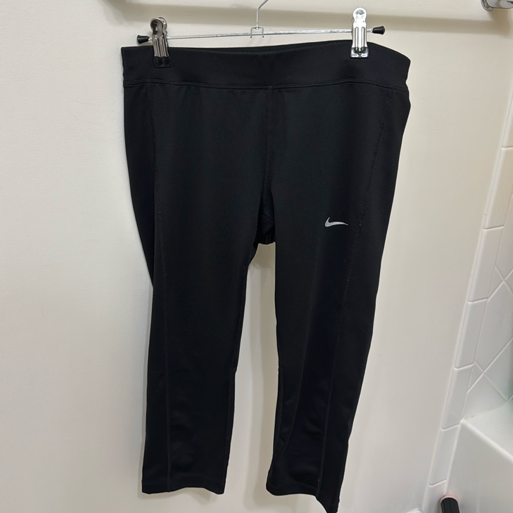 Nike cropped leggings